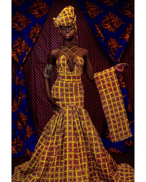 Claude Lavie Kameni on Instagram: “Wakanda forever laviebyck #blackpanther” Ankara Shoot Ideas, Ankara Photoshoot Ideas, African Wedding Dress Ankara, Ankara Prom Dress, African Mermaid, African Christmas, New Eve, African Goddess, Afrocentric Fashion