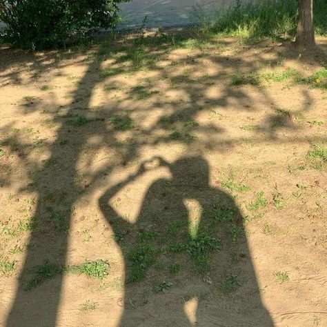 Korean Garden Aesthetic, Green Korean Aesthetic, Couple In Flower Field Aesthetic, Forest Picnic, Scenery Forest, Couple Shadow, Taurus Season, Garden Forest, Travel People