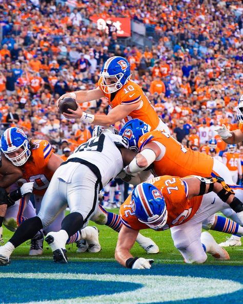 Denver Broncos | Bring the action. 😤 Our photogs’ top action 📸 from Weeks 1-7 ⬆️ | Instagram Bo Nix Broncos, Denver Broncos Wallpaper, Denver Broncos Players, Broncos Wallpaper, Broncos Players, Year Board, Nfl Football Pictures, 2025 Year, Denver Broncos Football