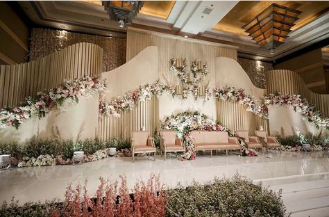 Indoor Wedding Decorations, Reception Stage Decor, Simple Stage Decorations, Wedding Stage Backdrop, Wedding Hall Decorations, Wedding Stage Decor, Wedding Reception Backdrop, Wedding Background Decoration, Wedding Entrance Decor