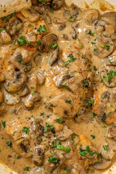 Olive Garden Chicken Marsala Recipe, Chicken Mushroom Marsala, Chicken Marsala Recipe, Olive Garden Chicken, Chicken Marsala Easy, Marsala Sauce, Marsala Recipe, Marsala Chicken Recipes, Marsala Wine