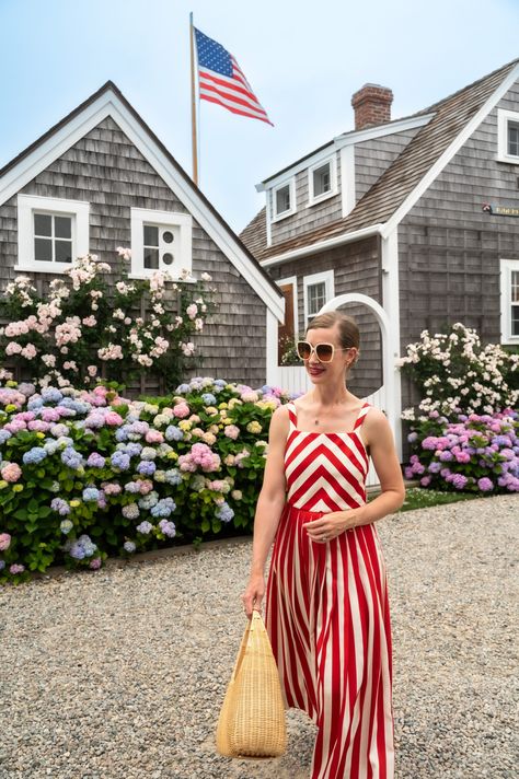 WHAT TO WEAR ON NANTUCKET - STACIE FLINNER Nantucket Fashion, Stacie Flinner, Nantucket Summer, East Coast Style, Nautical Sweater, Preppy Fashion, Summer Fashions, 30 Outfits, Coastal Grandmother