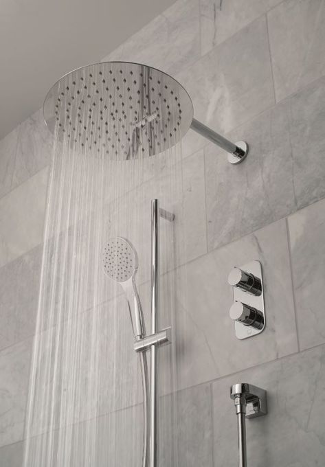 Thermostatic showering products for the modern home that are safe and easy for the whole household to enjoy using everyday. Tablet is a minimalist shower valve collection by VADO that looks as good as it performs. #modernhome #showerheads #bathroomideas Bathroom Shower Aesthetic, Shower Astethic, Showerhead Ideas, Shower Everyday, Showering Products, Aesthetic Shower, Gross Things, Shower Images, Cottagecore Living