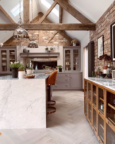 Kitchen ideas inspo. Grey kitchen barn conversion Barn Conversion Kitchen, Barn Conversion Interiors, Glass Kitchen Cabinets, Barn Kitchen, Barn Conversion, Kitchen Diner, Glass Kitchen, Farmhouse Chic, Open Kitchen