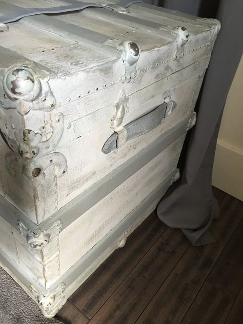 Chalk Painted Vintage Wooden Streamer Trunk / Chest Chalk Paint Metal, Hand Painted Vintage Trunks, Painting Antique Steamer Trunk, Metal Trunk, Vintage Chest Trunk, Trunk Chest, Vintage Wooden Trunk, Chest Makeover, Antique Camel Back Trunk