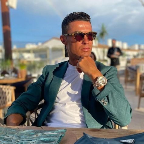 Cristiano Ronaldo Shirt, Cristiano Ronaldo Jersey, Ronaldo Shirt, Jorge Mendes, Ronaldo Jersey, Cristiano Ronaldo Style, Ronaldo Cristiano, Cr7 Ronaldo, Good Soccer Players