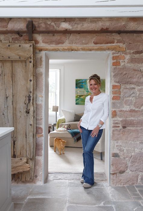 Original stonework and flagstones. Douglas Gibb Photography, Scotland. Scottish Kitchen, Georgian Farmhouse, Scottish Interiors, English Farmhouse, Scottish Homes, Stone Cottages, Cottage Renovation, Cottage Interior, Cottage Interiors