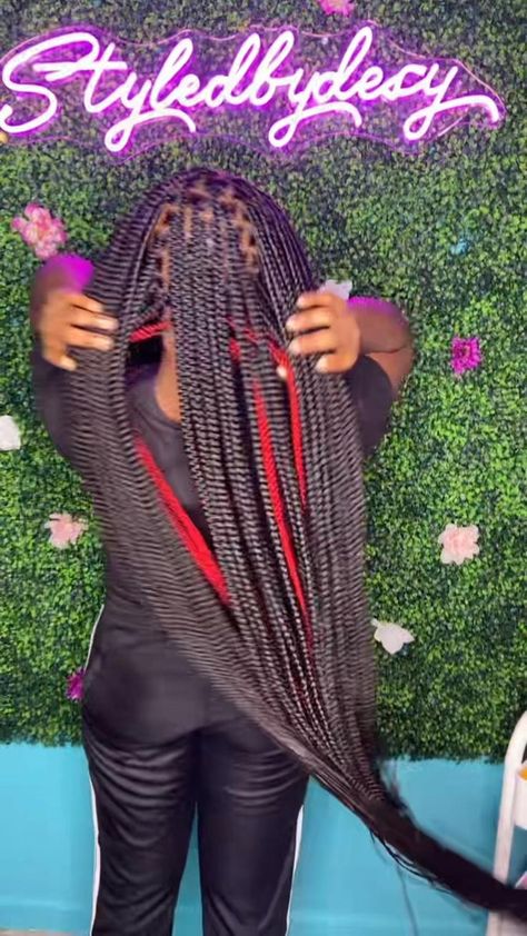 Peek-a-boo knotless braids 🥶😍 in 2022 | Single braids, Braids, Long braids Knotless Box Braids Medium Peak A Boo, Peek A Boo Box Braids Medium, Pic A Boo Braids, Knotless Box Braids Medium Long Color, Red Pickaboo Braids, Peck A Boo Braids, Peak A Boo Braids Brown, Red Peekaboo Hair Braids, Peek A Boo Box Braids Blue