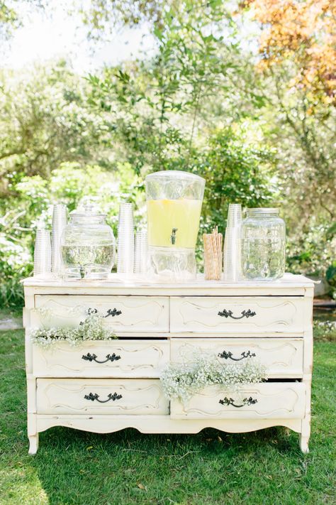 White And Pink Wedding, Dresser Bar, Wedding Drink Station, Lemonade Bar, Rustic Vintage Wedding, Vintage Dresser, Photography Pics, Picnic Wedding, Drink Station