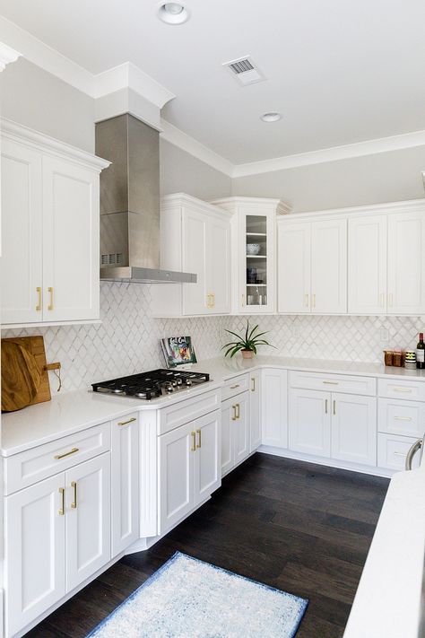 Sherwin Williams Pure White Cabinets, Kitchen Esthetics, Pure White Kitchen, Pure White Cabinets, Sw Pure White, Sherwin Williams Pure White, Pure White Sherwin Williams, Kitchen Revamp, Paint For Kitchen Walls