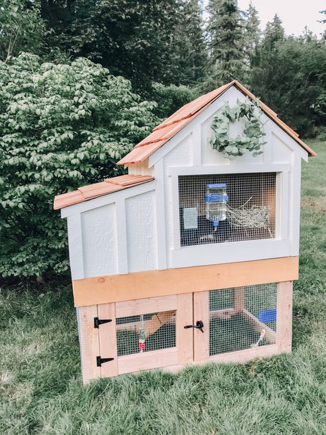 Diy Bunny Hutch, Diy Bunny Cage, Rabbit Hutch Plans, Diy Rabbit Cage, Diy Rabbit Hutch, Outdoor Rabbit, Outdoor Rabbit Hutch, Goat House, Bunny Hutch