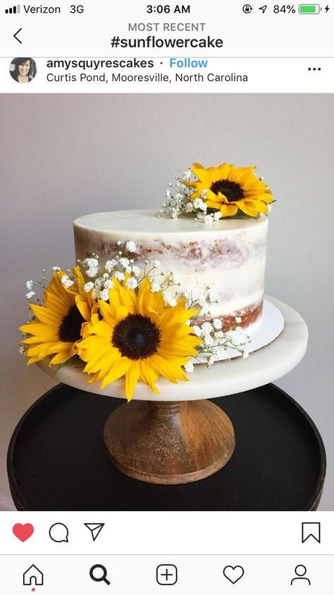 Sunflower Cake Decoration, Sunflower Birthday Party Decoration, Sunflower Themed Cake, Sunflower Birthday Cakes, Sunflower Birthday Parties, Vintage Pasta, Sunflower Wedding Cake, Sunflower Cupcakes, Sunflower Cake