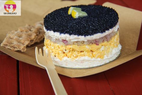 Caviar Pie Recipe, Caviar Recipes Appetizers, Christmas Lights At Night, Salmon Pie, Green Tea Cream, Silver Bells Christmas, Salmon Caviar, Caviar Recipes, Lights At Night