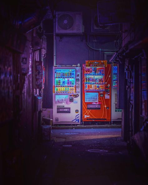 Japan Vending Machine, Machine Aesthetic, Sony A7riii, Tokyo Aesthetic, Camera Sony, Cyberpunk Aesthetic, Cyberpunk City, Vending Machines, Japan Aesthetic