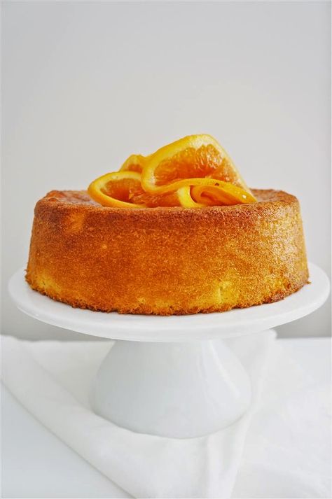 Flourless Orange and Almond Cake Flourless Orange Cake, Sliced Oranges, Candied Orange Slices, Orange And Almond Cake, Coeliac Disease, Cake Delicious, Flourless Cake, Orange Cake Recipe, Cake Christmas