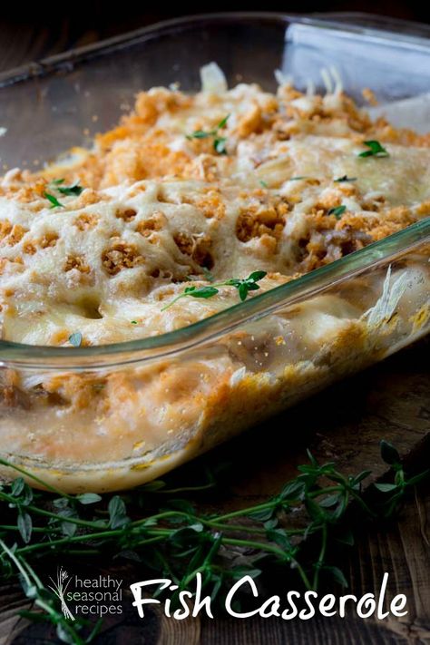 Caramelized Onion, Fish and Swiss Cheese Casserole with breadcrumbs and white wine less than 300 calories | Healthy Seasonal Recipes Fish Casserole Recipes, Fish Casserole, Casserole Healthy, Meal Inspiration, Healthiest Seafood, Easy Seafood, Healthy Casseroles, Quick Dinners, Cheese Casserole