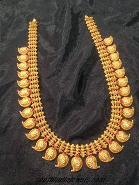 22 Karat gold mango mala Mango Mala Designs, Mango Mala Jewellery, Mango Mala, Mango Necklace, Gold Bangles Indian, Mala Jewelry, Handmade Gold Jewellery, Gold Necklace Indian Bridal Jewelry, Ooty