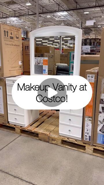 Laura Jayne Lamb on Instagram: "💄 This makeup vanity has allll of the storage! A cute stool or velvet chair would be so cute with it!
#Costco #makeupvanity #reels" Diy Makeup Vanity, Velvet Chair, Diy Makeup, Makeup Vanity, So Cute, Vanity, Velvet, How To Plan, Makeup