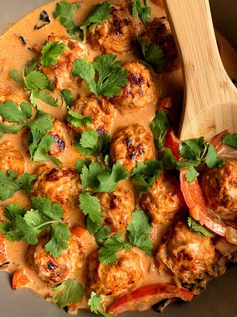 Rachel Mansfield, Thai Turkey Meatballs, Curry Meatballs, Asian Meals, Coconut Curry Sauce, Vegetarian Enchiladas, Lunch Appetizers, Turkey Meatballs, Dinner Appetizers