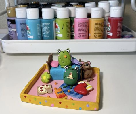 Jellybean Celine, Air Dry Clay Frog, Cottagecore Crafts, Clay Frog, Clay Dish, Sculpture Art Clay, Clay Cup, Clay Diy Projects, Cute Polymer Clay