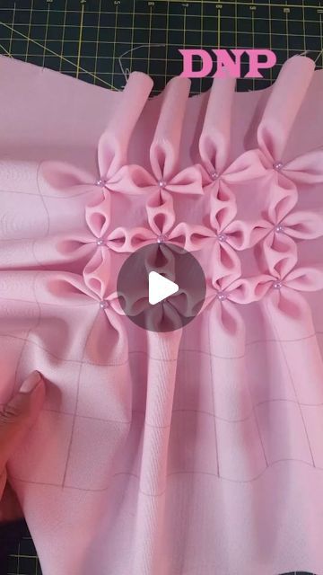 Join Fashion, Fabric Embellishment, Technology Fashion, Sewing Stitches, Design Course, Textiles Fashion, Fashion Sewing, Sewing Hacks, Textile Design