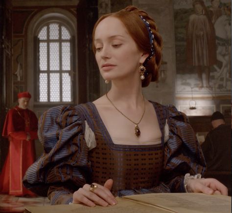 Giulia Farnese - The Borgias "Paolo" Jane Boleyn, Giulia Farnese, Borgias Costumes, Lotte Verbeek, The Borgia, Film Costumes, The Borgias, Costume Drama, Movie Costumes