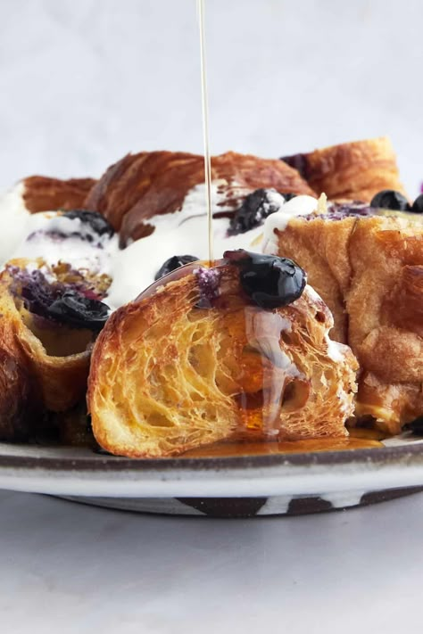 Croissant Blueberry French Toast Casserole Bake Blueberry Croissant French Toast, French Toast Croissant, Food Dolls Recipes, Blueberry Croissant, Christmas Treat Recipes, Blueberry French Toast Bake, Croissant French Toast, Bananas Foster French Toast, Blueberry French Toast Casserole