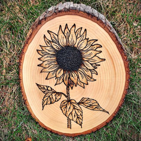 Autumn Pyrography, Whimsical Sunflowers, Best Wood Burning Tool, Henna Business, Burned Flower, Pretty Sunflowers, Sunflower Sign, Beginner Wood Burning, Wood Burning Patterns Stencil