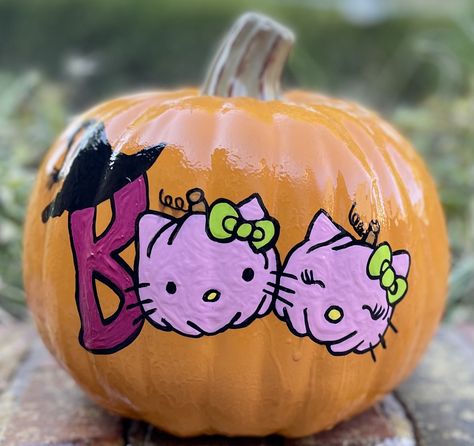 Ice Cream Cone Pumpkin Painting, My Melody Pumpkin Painting, Strawberry Shortcake Pumpkin Painting, Hello Kitty Halloween Pumpkin Painting, Kpop Pumpkin Painting, Cute Painting Pumpkins, Monster High Pumpkin Painting, Pumpkin Drawing Ideas On A Pumpkin, Painted Halloween Pumpkins Ideas