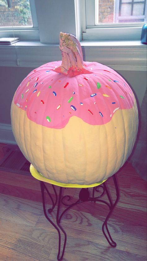 #pumpkin #pumpkindecor #pumpkinpaintingideas #donutcake Pumpkin Fairy House, Pumpkin Fairy, Pumpkin Paint, Paint Decoration, Contest Ideas, Pumpkin Contest, Pumpkin Designs, Faux Pumpkins, Pumpkin Painting