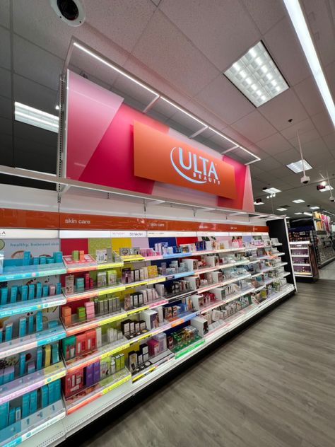 #ultabeauty #target Ulta Aesthetic Store, Target Inside Store, Target Aesthetic Store, Ulta Beauty Aesthetic, Target Shopping Aesthetic, Ulta Aesthetic, Target Background, Black Lights Bedroom, Convince Store