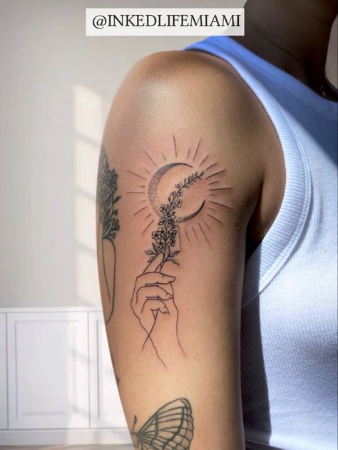 Moon With Lavender Tattoo, Lavender Moon Tattoo, Gigi Tattoo, Tattoo Lavender, Round Tattoo, Bali Tattoo, Lavender Tattoo, Chic Tattoo, Single Needle Tattoo