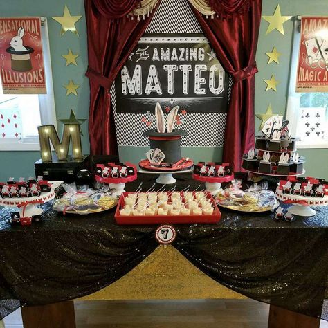 Matteo's Magical 7th Birthday | CatchMyParty.com Magic Themed Party Food, Magic Themed Birthday Party, Magician Cake, Magician Party, Magic Birthday Party, Birthday Magic, Magic Birthday, Magic Theme, Magic Party