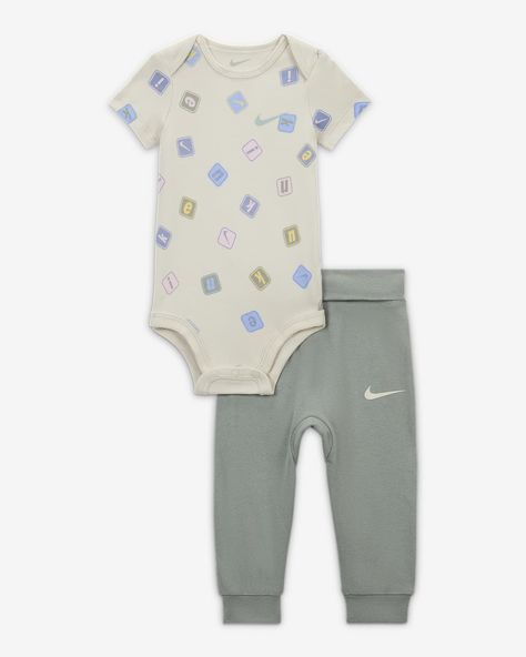 Nike Baby Clothes, Print Bodysuit, Athletic Outfits, Green Fashion, Stretch Cotton, Sensitive Skin, Rib Knit, Baby Clothes, Relaxed Fit