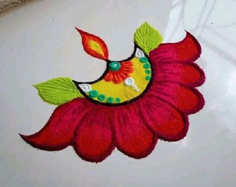 Latest 50 Easy Rangoli Designs Kolam For Beginners for Festivals - Tips and Beauty Easy Rangoli For Diwali, Diwali Rangoli Ideas, Rangoli Images, Rangoli Designs For Diwali, New Rangoli, Diwali Rangoli Designs, Rangoli For Diwali, Simple Flower Rangoli, Diwali Design