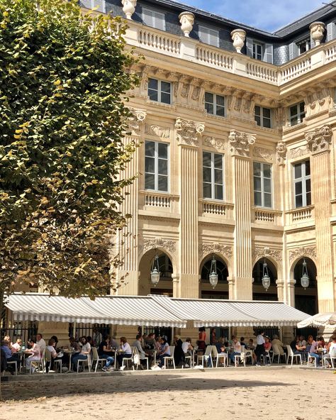 Cafe Kitsune Paris, French Cafes, Paris Coffee Shop, Paris In May, Paris Bars, Paris In Spring, Paris Rooftops, Paris Architecture, Paris Vibes