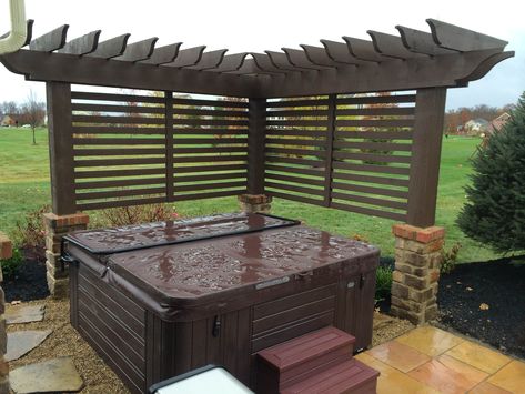 Backyard Hot Tub Privacy, Outdoor Hot Tub Ideas, Hot Tub Deck Design, Hot Tub Ideas, Small Hot Tub, Hot Tub Privacy, Hot Tub Pergola, Tub Deck, Hot Tub Landscaping