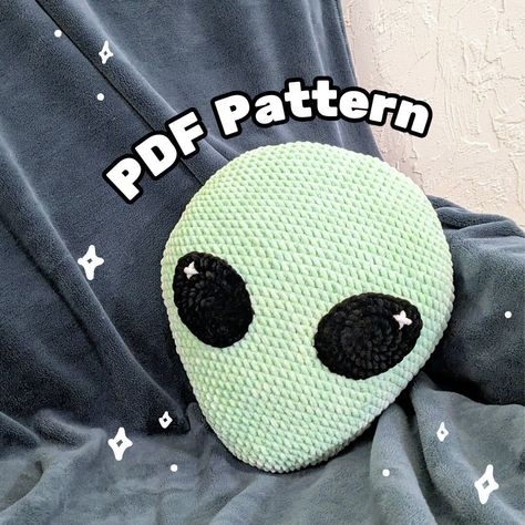 Amigurumi Alien, Crochet Alien, Alien Crochet, Pillow Crochet Pattern, Pattern Outer, Alien Patterns, Pillow Crochet, Crochet Pillow, Crochet Motifs