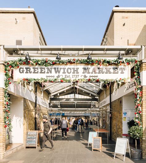 London Markets, Greenwich Market, London Bucket List, London Market, Antiques And Collectibles, Vintage London, Vintage Market, Antique Collection, Street View