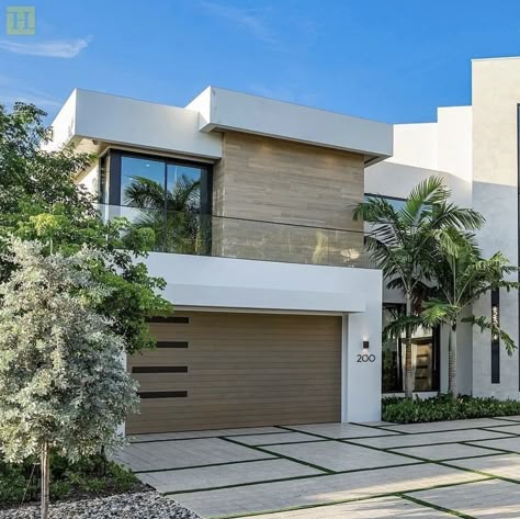 Bedroom Plus Office, Florida Homes Exterior, Shower Open, Lifestyle Entrepreneur, Covered Balcony, Dream Life House, House Deco, Coastal Modern, Modern Mansion