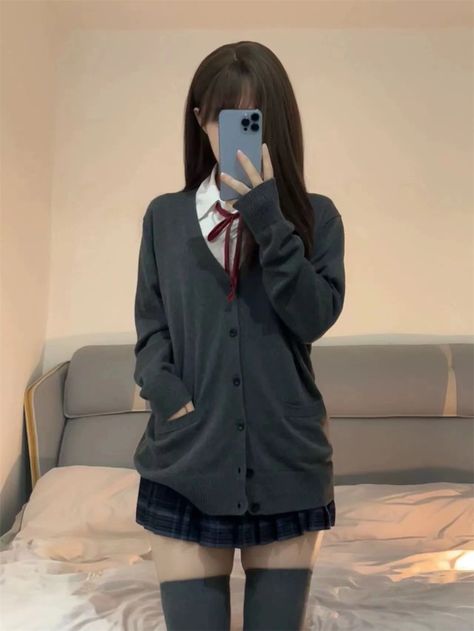 Cardigan Uniform, Japanese Fashion Winter, Japanese Winter Fashion, Japan School Uniform, Preppy Chic Outfits, Skirt Outfit Fall, College Sweater, School Uniform Outfits, Blazer And Skirt Set