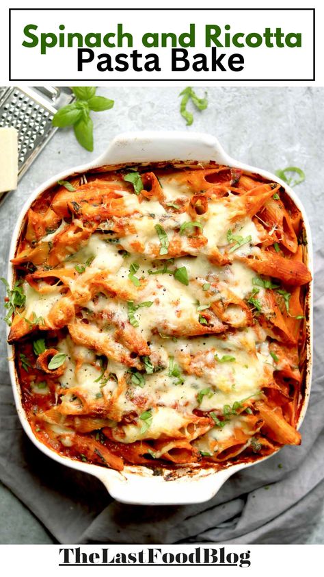 Packed with lots of spinach, creamy ricotta and a deliciously rich tomato sauce this spinach and ricotta pasta bake is the perfect veggie comfort food! Great for a tasty weeknight family dinner. Ricotta And Spinach Pasta, Pasta With Ricotta And Spinach, Spinach Ricotta Bake, Spinach And Ricotta Pasta, High Protein Pasta Recipes, Ricotta Pasta Sauce, Ground Beef And Spinach, Weeknight Family Dinner, Ricotta Pasta Bake