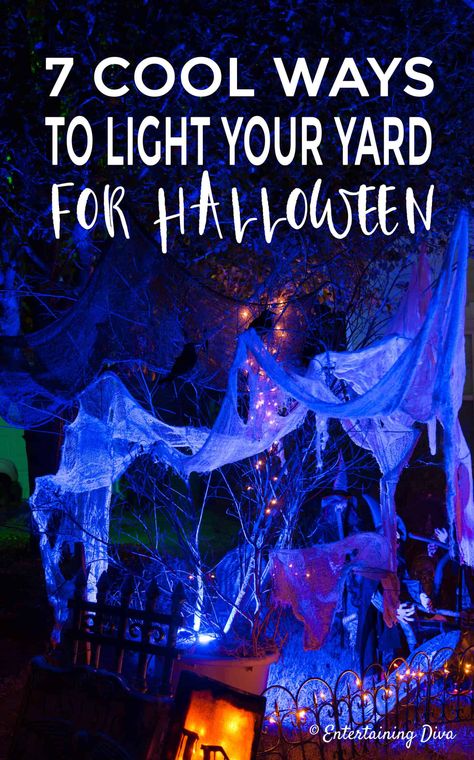 Halloween Yard Haunt, Scary Halloween Yard, Spooky Outdoor Halloween Decor, Porche Halloween, Makeup Zombie, Halloween Chic, Cheap Diy Halloween Decorations, Scary Halloween Decorations Outdoor, Scary Halloween Decorations Diy