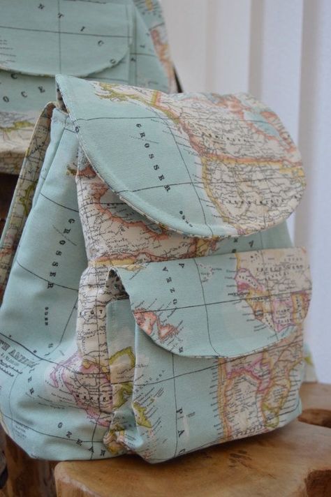 Hand Bags Ideas, Heart Bags, Map Bag, Pouch Diy, Rucksack Bag, Luxury Clutch, Bags Ideas, Denim Tote Bags, Novelty Bags