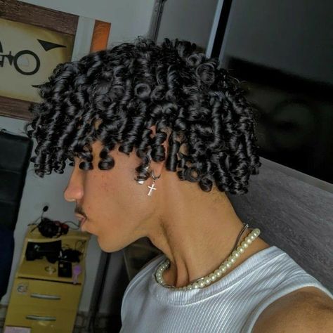 Finger Curls Men, Finger Coils Men, Finger Coils Natural Hair, Natural Hair Flat Twist, Mens Twists Hairstyles, Coiling Natural Hair, Fade Haircut Curly Hair, Long Curly Hair Men, Mexican Hairstyles