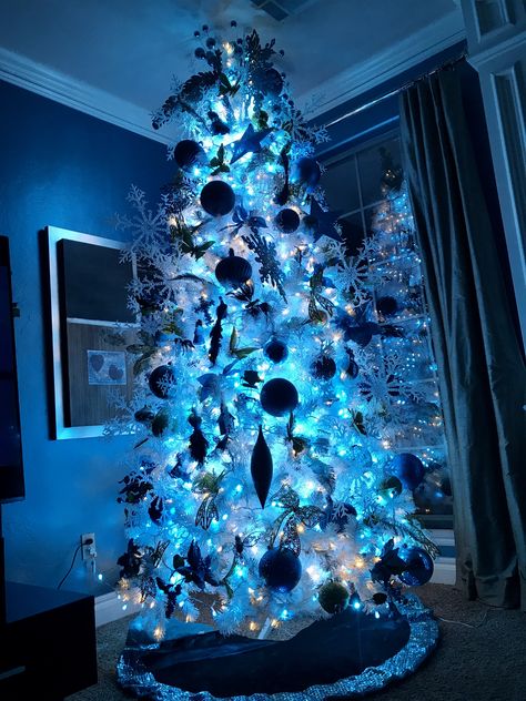 Blue Christmas Tree Lights, White Christmas Tree With Blue Lights, Christmas Tree With Blue Lights, Christmas Ceiling Decorations, Blue Christmas Tree, White Christmas Tree, Ceiling Decor, Christmas Aesthetic, Blue Christmas