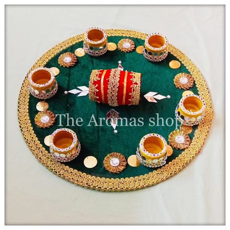 For booking Whatsapp us at +923342470603 Mehendi Thali Decor Ideas, Mehndi Plates Decoration, Mehndi Accessories, Mehndi Decoration Ideas, Mehndi Thaal, Happy Birthday Sister Funny, Mehndi Decoration, Kalash Decoration, Asian Wedding Decor