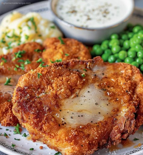 Country Fried Pork Chops | Classic Comfort Food Recipe - My Home Made Recipe Fry Pork Chop Recipes, Fried Pork Chop Recipes Bone In, Southern Pork Chop Recipes, Fried Pork Tenderloin Recipes, Pork Chop Recipes Fried, Fries Pork Chops, Fried Pork Chops Skillet, Chicken Fried Pork Chops, Breakfast Pork Chops