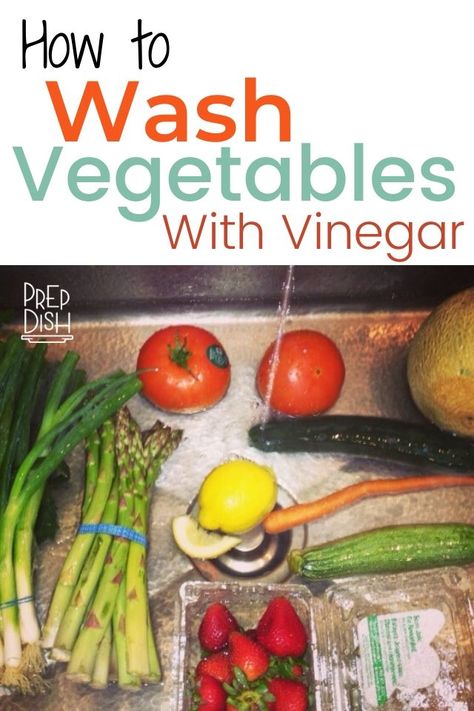 Cleaning Fruits With Vinegar, Cleaning Vegetables With Vinegar, Washing Vegetables With Vinegar, Wash Vegetables With Vinegar, Best Way To Wash Fruits And Vegetables, How To Wash Veggies, Veggie Wash Diy Vinegar, How To Wash Fruit With Vinegar, How To Wash Produce