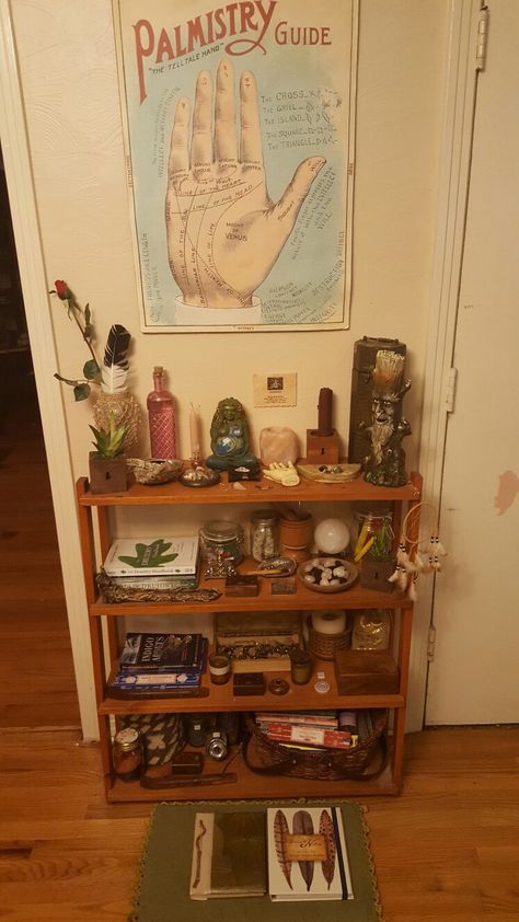 Whimsigothic Dorm, Altar In Bedroom, Spiritual Apartment, Bookshelf Altar, Craft Corner Ideas Small Spaces, Home Altar Ideas, Spiritual Room Aesthetic, Alter Ideas Spiritual, Altar Furniture